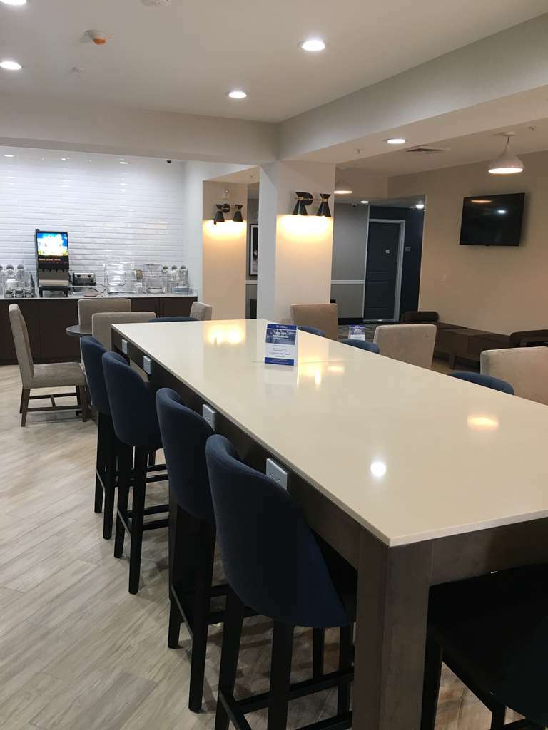 Best Western Plus New Barstow Inn & Suites المطعم الصورة