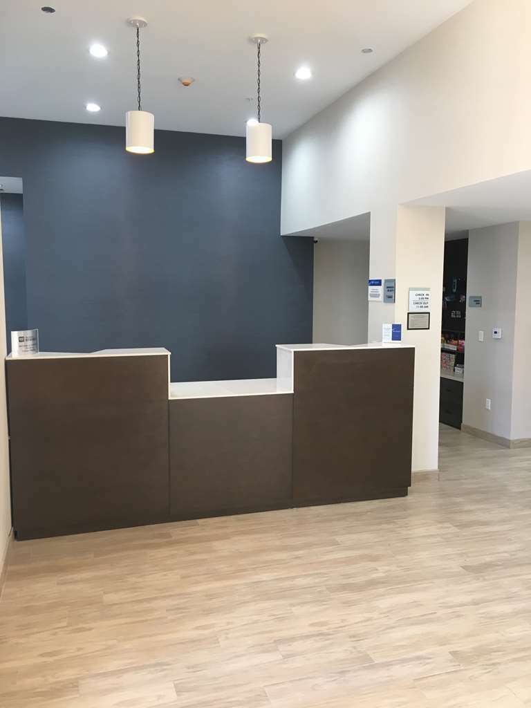 Best Western Plus New Barstow Inn & Suites المظهر الداخلي الصورة